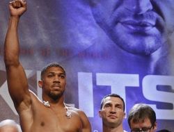 фото - Энтони Джошуа как-то уж очень сильно нервничает перед боем с Кличко — Хан