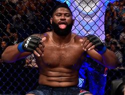 фото - UFC 225: Кёртис Блейдс разбил Алистара Оверима