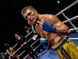 фото - Сергей Деревянченко забил Рауля Муньоса