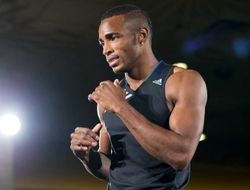 фото - Побив Формана, Лара вспомнил о Головкине и Альваресе