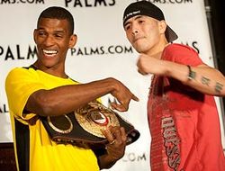 фото - (Репортаж) Обзор раннего «боя года» Брэндон Риос vs. Мигель Акоста