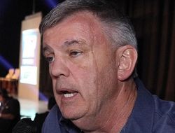 фото - Джошуа слишком легко воспринял поражение Усику, это всё деньги — Атлас