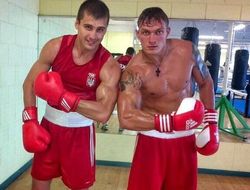 фото - Усик планирует завершить карьеру вслед за Гвоздиком? Отвечает промоутер