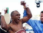Сакио Бика отбоксировал впервые с 2015-го, Фуэнтес влетел безвестному визави