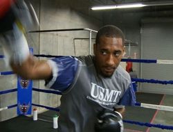 фото - Деметриус Эндрэд объяснил, почему не хочет драться с Эрисланди Лара