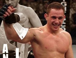 фото - Силва травмирован, чемпион Bellator Эдуардо Дантас получил нового претендента