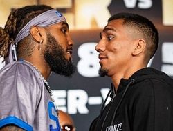 фото - Апсет в андеркарде шоу Мейвезер-Пол: Луис Ариас огорчил Джаррета Хёрда