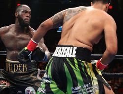 фото - Леннокс Льюис прокомментировал скоротечную победу Уайлдера над Бризилом