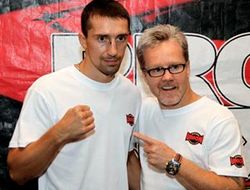 фото - Вячеслав Сенченко vs. Пол Малиньяджи: бою быть