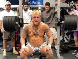 фото - Бетербиев хочет драться с Полом. Зацените реакцию шоумена