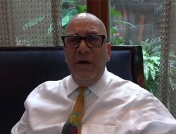 фото - Дибелла предлагает американского чемпиона в соперники Ломаченко, Top Rank в раздумьях