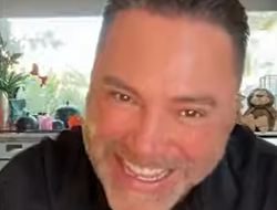 фото - «Токсичнее Чернобыля». С Девином Хэйни уже покончено? Де Ла Хойя разгромил отца боксёра