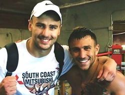 фото - Арум назвал дату возвращения Ломаченко и Гвоздика