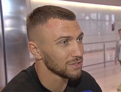 фото - Интервью Василия Ломаченко по прилёту в Британию