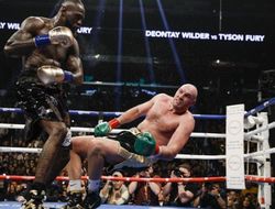 фото - Нокдауны дали Тайсону Фьюри преимущество в преддверии реванша с Уайлдером — Уоррен