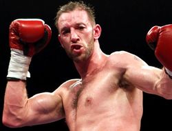 фото - Маккаринелли нокаутировал Джонса