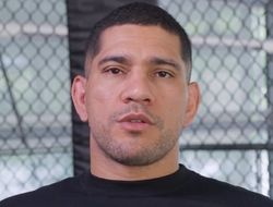 фото - Алекс Перейра сделал прогноз на главный бой турнира UFC в Баку