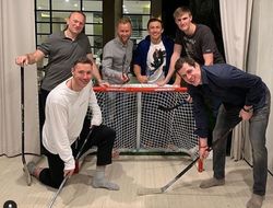 фото - Хэйни тоже хочет Лому, хорошая компания Головкина, Канело заселфился в Женеве — соцсети