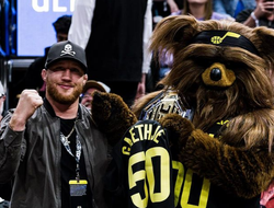 фото - Гэтжи намекает на бой с Махачевым: «Сижу, жду звонка»