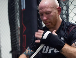 фото - Эмметту нашли замену вместо Чикадзе, Мокаев подерётся с экс-претендентом — новости UFC