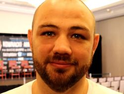 фото - Адам Ковнацки уважает Криса Арреолу, но собирается оформить ему субботний нокаут