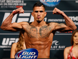 фото - Видео взвешивания перед UFC 206: Холлоуэй — Петтис, Серроне — Браун, Крылов — Циркунов, Хабилов — Сагго