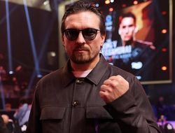 фото - Александр Усик: между поясами и миллионами