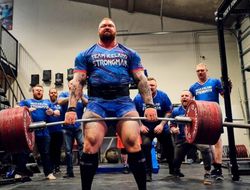 фото - Гора из «Игры престолов» облажался с оппонентом, тот его вырубит — конкурент