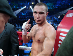 фото - Липинец дебютировал в полусреднем весе, победил Боне решением судей