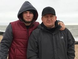 фото - Коронавирус, положение очень тяжёлое. Хабиб рассказал о состоянии отца