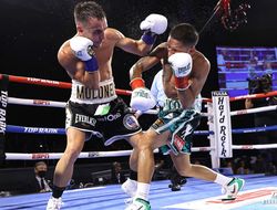 фото - Конец трилогии. Франко ещё раз побил Молони и сохранил титул: видео