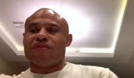 Менеджер Махачева оценил вероятность боя с Чимаевым