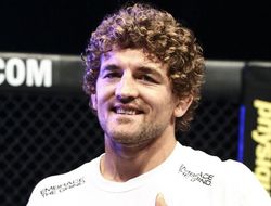 фото - Аскрен хочет Нурмагомедова: Выясним, кто лучший грепплер на планете!