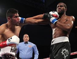 фото - Рамирес защитил титул в реванше: одолел Харта «на тоненького»
