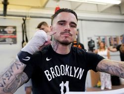 фото - Камбосос троллит Гарсию: «Будь добр, не зашибись об стенку»