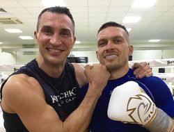 фото - Усик спаррингует с Кличко, утренние сырники Емельяненко, Беринчик избивает тренера — соцсети