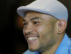 фото - Хосе Ускатеги досрочно справился с Андре Дирреллом в реванше