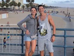 фото - Усик улетел в США, Кличко показал бицуху, Рябинский стал телохранителем — соцсети