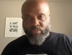 фото - Ломаченко струсил, может хоть Шакуру хватит смелости — тренер Дэвиса