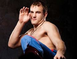 фото - Денис Гольцов против «Чёрного Динамита»: 23 мая, Симферополь