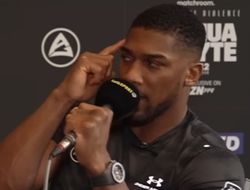 фото - Джошуа снова уколол Роберта Гарсию. Нахваливает нового тренера