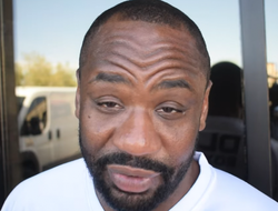 фото - Томпсон назвал победителя боя Бетербиев-Бенавидес. Ранее он спарринговал с обоими