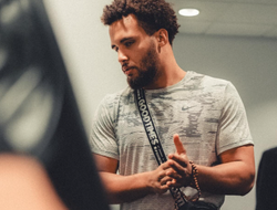 фото - Итаума выступит на разогреве у Джойса и Хрговича. Ему сватают небитого нокаутёра