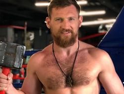 фото - «Подобие Усика». С кем будут проблемы у Бетербиева — рассуждает Кудряшов