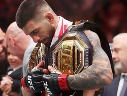 фото - Топурия объяснил решение приостановить карьеру. Говорит, его шантажируют