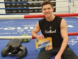 фото - Таких нужно останавливать. Люк Кэмпбелл не впечатлён победой Девина Хэйни