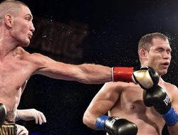 фото - Украинский полутяж Шабранский забил мексиканского джорнимена Риохаса