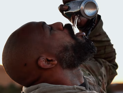 фото - Стало известно, сколько придётся заплатить Джонсу за поединок с Аспиналлом