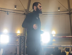 фото - Открытая тренировка Бетербиева и Ярда перед боем: слова боксёров, видео