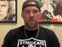 фото - Тренер Двалишвили назвал ключ к победе над Нурмагомедовым